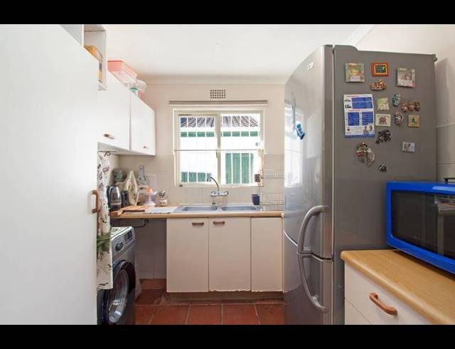 2 BEDROOM HOUSE FOR SALE IN FISH HOEK
